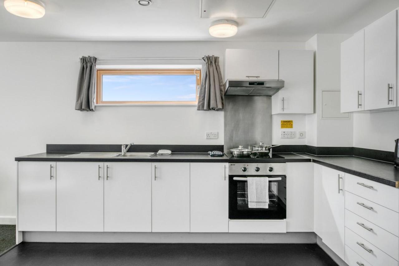 Central Single Room With Shared Kitchen In Luton Luton  Dış mekan fotoğraf