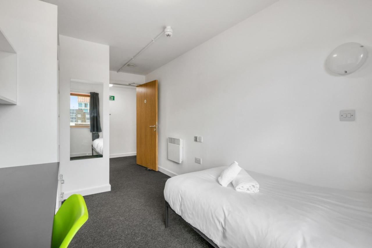 Central Single Room With Shared Kitchen In Luton Luton  Dış mekan fotoğraf
