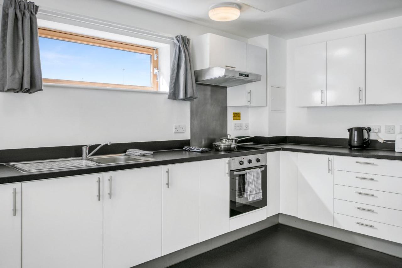 Central Single Room With Shared Kitchen In Luton Luton  Dış mekan fotoğraf