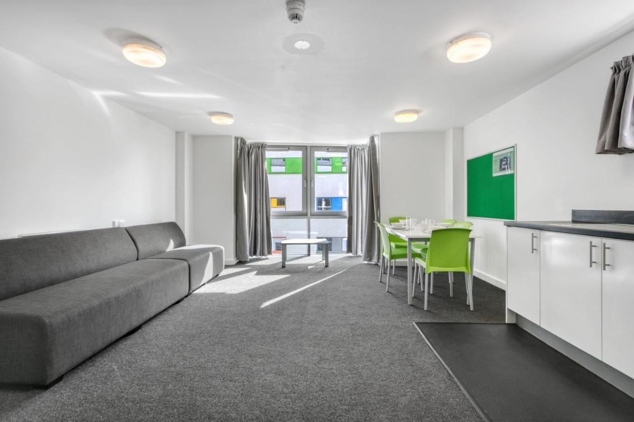 Central Single Room With Shared Kitchen In Luton Luton  Dış mekan fotoğraf